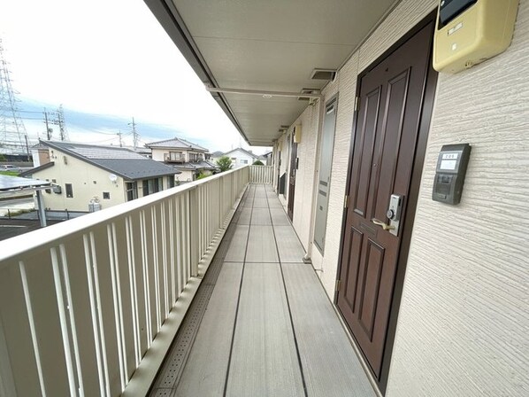 ローレルコート IIIの物件内観写真